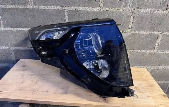 Ford Transit Courier II Headlight/headlamp R2X613W029AF