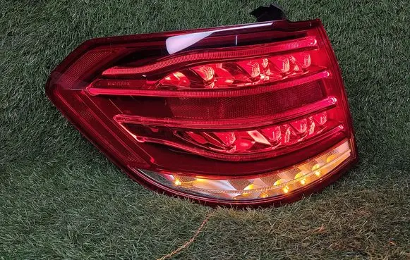 Mercedes-Benz E W212 Rear/tail lights A2129069102 615401