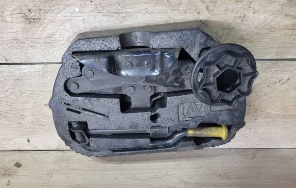 Renault Scenic I Lift Jack 7700834656