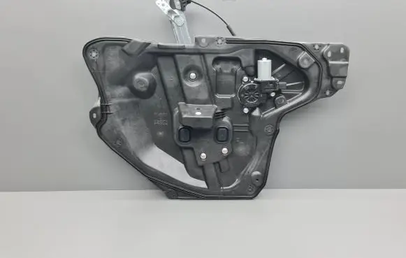 Mazda 3 III Front door window regulator with motor BHN95958X BHN95997X BHS25997XB
