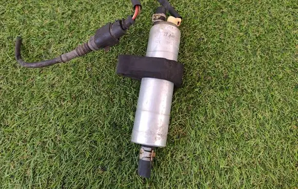 Audi S5 F5 Fuel injection high pressure pump 8K0906095B