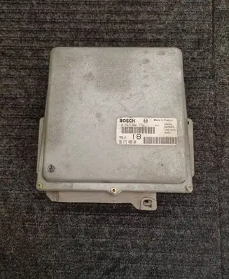 Peugeot 306 Engine control unit/module ECU 0261200779 9617149980