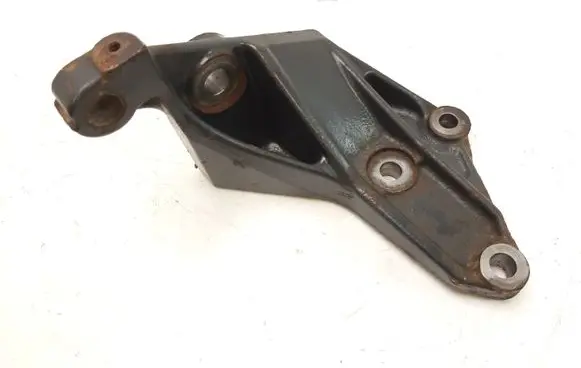 Iveco Daily 6th gen Engine mounting bracket 5801260396 5801260393