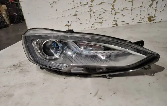 Tesla Model S Headlight/headlamp 1012227-00-C