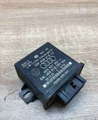 Audi A8 S8 D3 4E Light module LCM 4E0907357 4E0910357 5DF00827813