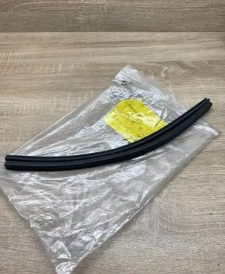 Skoda Octavia Mk1 (1U) Rubber seal rear door window/glass 0A3015A20 1U4839157