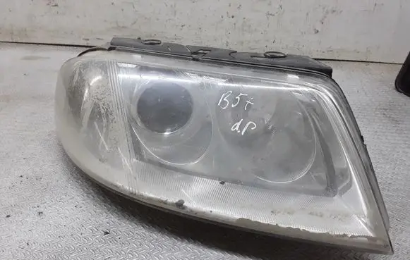 Volkswagen PASSAT B5.5 Headlight/headlamp 3B0941016AN