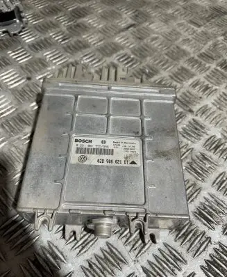 Volkswagen PASSAT B5 Engine control unit/module 028906021DT