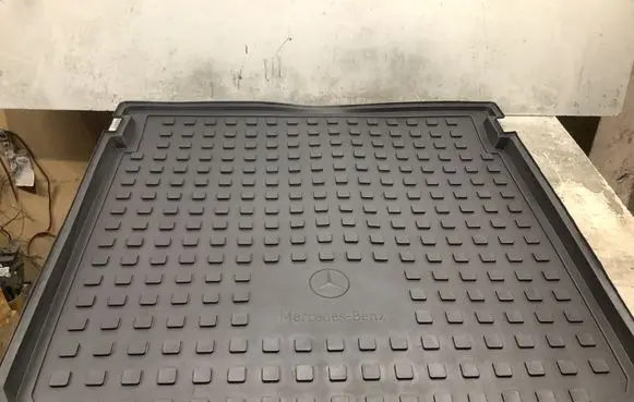Mercedes-Benz GLE W167 Rubber trunk/boot mat liner A1678140000