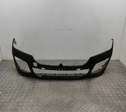 BMW 7 G11 G12 Front bumper 8745834