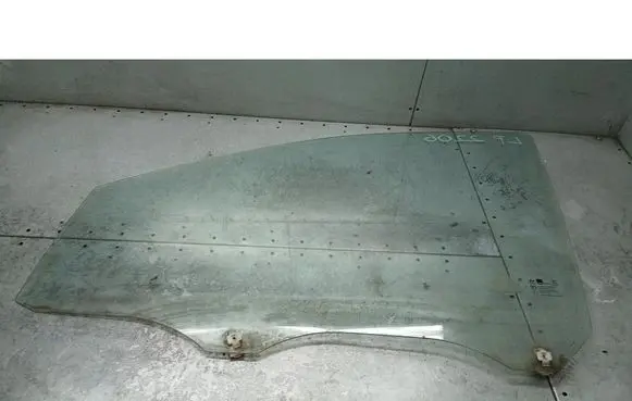 Hyundai Matrix Front door window glass four-door 