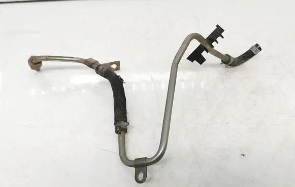 Volkswagen Golf VII Exhaust gas pipe 04L131582B