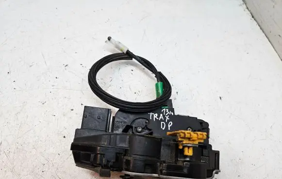 Chevrolet Trax Front door lock