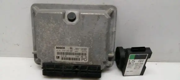 Opel Zafira A Engine ECU kit and lock set 0281010268 24417169 28SA4802