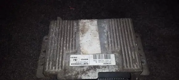 Renault Megane I Engine control unit/module s113717113d 7700102303