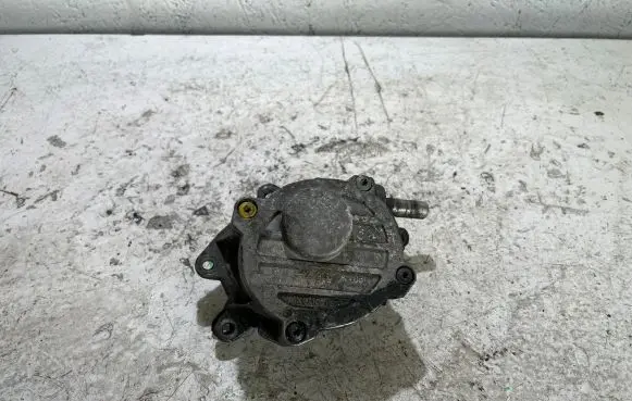 Mercedes-Benz E W211 Vacuum pump A642230