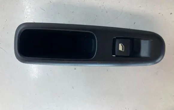 Peugeot 5008 Electric window control switch
