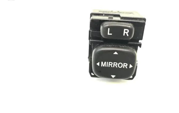 Toyota Avensis T250 Wing mirror switch 183574