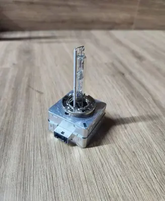 BMW 5 F10 F11 Xenon bulb D1S