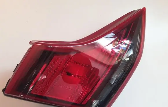 Hyundai Ioniq Tailgate rear/tail lights 92403G2