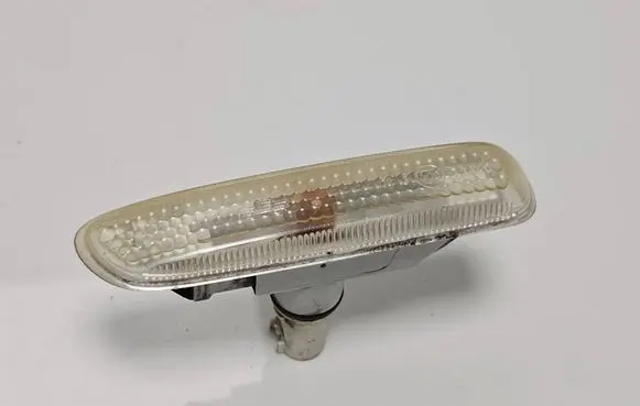 BMW 3 E46 Front fender indicator light 2228591 262164