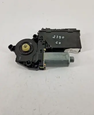 Volkswagen Touareg I Rear door window regulator motor 7L0959704B