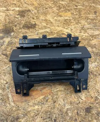 Audi A4 S4 B7 8E 8H Car ashtray 8E0857951