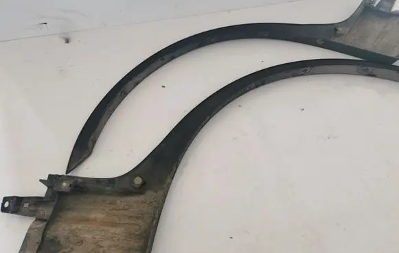 BMW X3 E83 Front arch trim 3405817 3405818