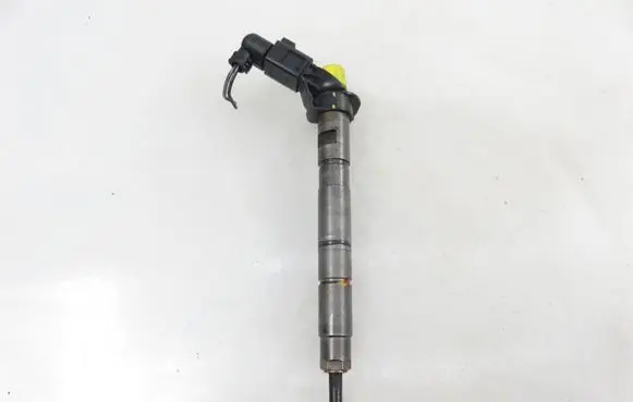 Volkswagen Phaeton Fuel injector 0445115024 059130277S