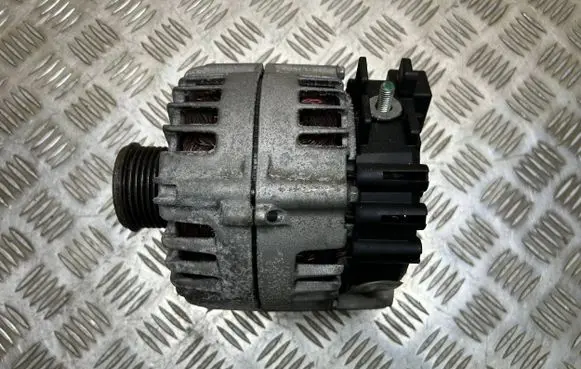 BMW 5 F10 F11 Generator/alternator STX102156