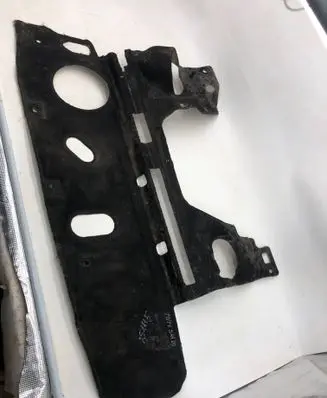 Nissan Qashqai J12 Heat shield in engine bay 