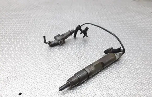 Seat Toledo II (1M) Fuel injector 038130202B
