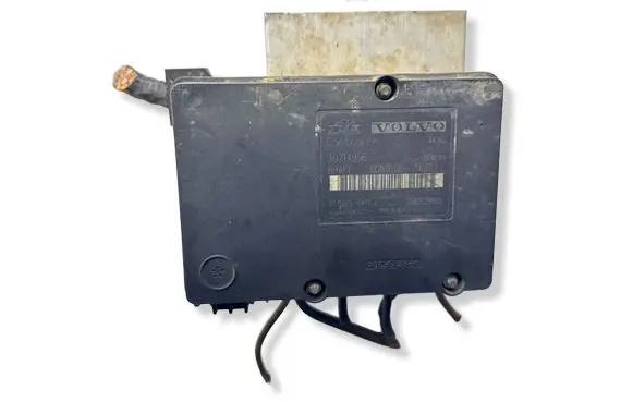 Volvo V70 ABS Pump 30714956