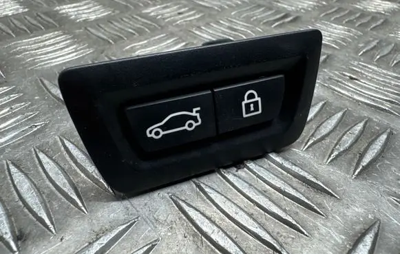 BMW X6 F16 Tailgate/boot open switch button 9275121