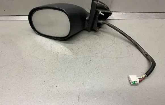 Chrysler 300M Front door electric wing mirror