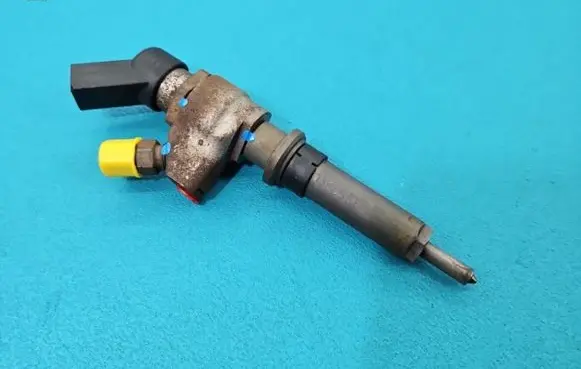 Citroen Berlingo Fuel injector 9652173780 IMPRK1386510