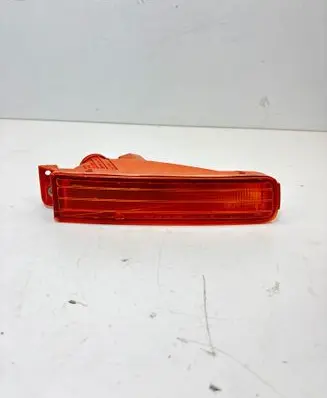 Lexus LS 400 Front bumper turn signal 