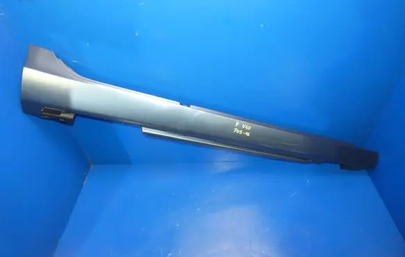 Volvo V40 Sill/side skirt trim 70546