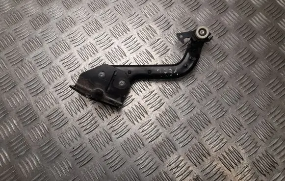 Mercedes-Benz Sprinter W907 W910 Rear door upper hinge A9077604100