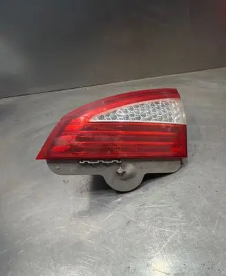 Ford Mondeo MK IV Tailgate rear/tail lights 7S7113A602B