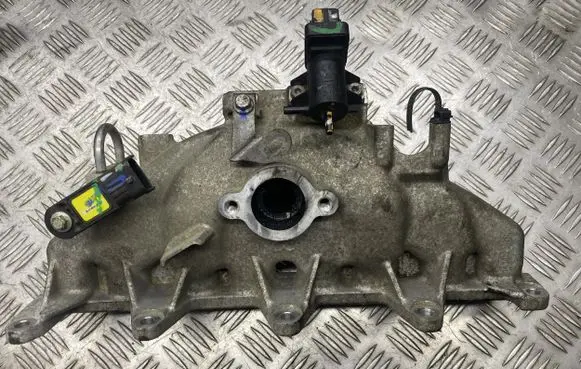 Mercedes-Benz X-class W470 Intake manifold 140032042R