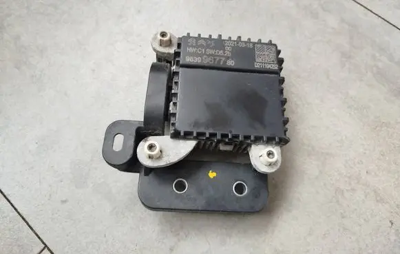 Peugeot 2008 II Distronic sensor radar 9839967780 D211104252