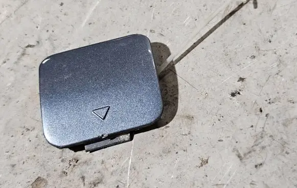 BMW 7 E38 Rear bumper row hook cap/cover 8125414