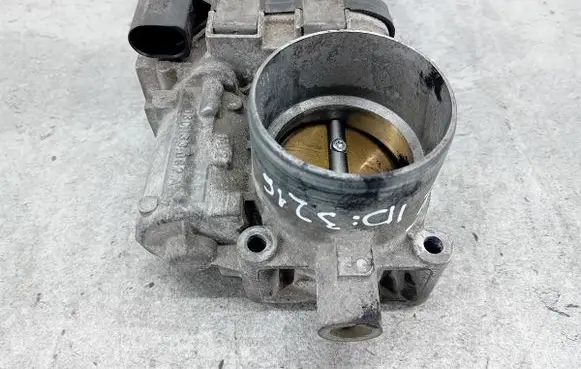 Volkswagen Golf V Throttle body valve 03C133062A