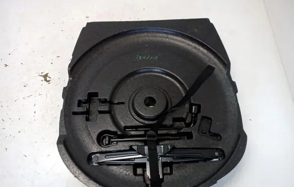 Renault Arkana Lift Jack 997509669R
