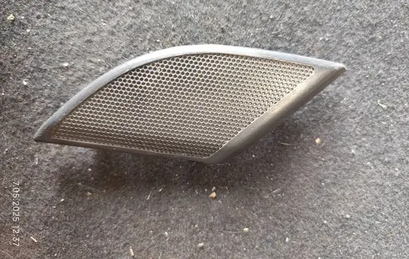 Opel Antara Rear door speaker cover trim 96628379 C105D
