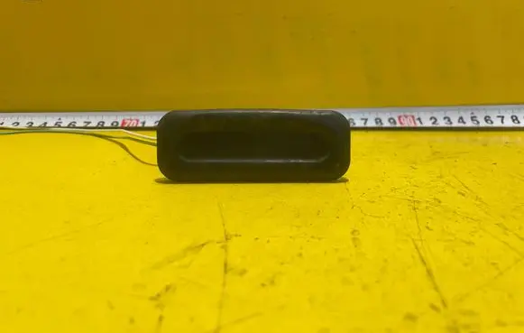 Peugeot 3008 I Tailgate opening switch 
