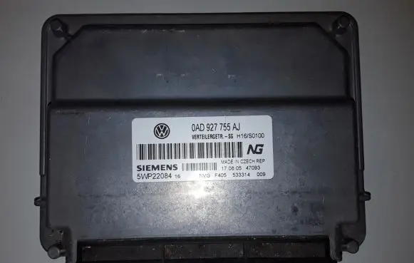 Volkswagen Touareg I Gearbox control unit/module 0AD927755AJ