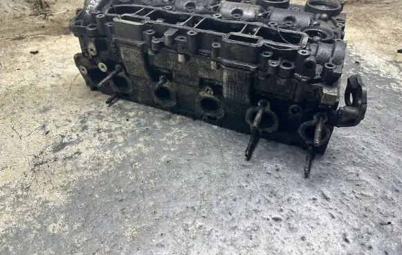Ford Focus Engine head 
