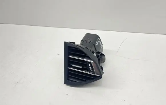 Peugeot 308 Dash center air vent grill 96782700